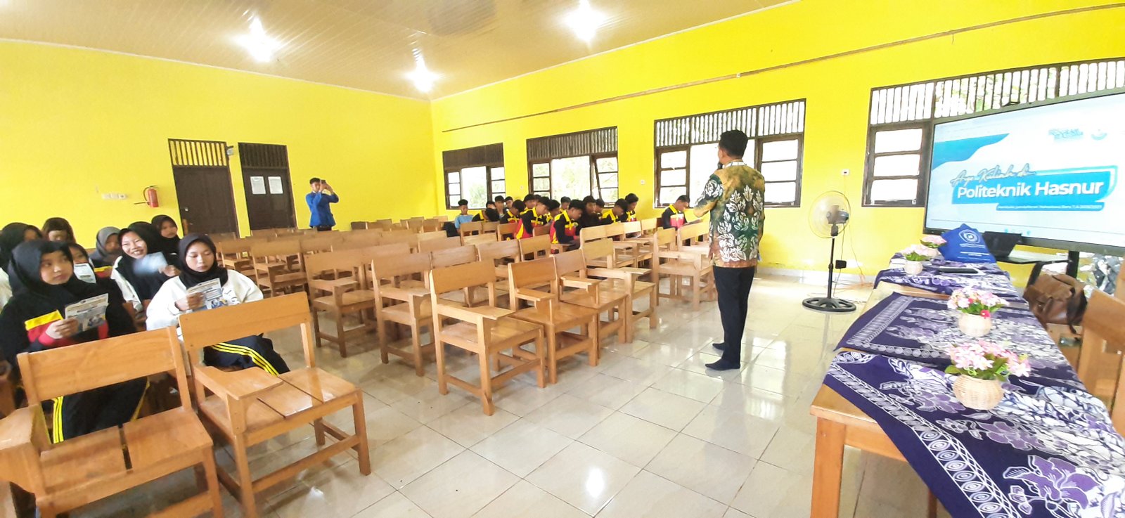 Politeknik Hasnur Sosialisasikan Program D3 dan D4 ke Siswa Kelas XII SMKN 1 Pulang Pisau